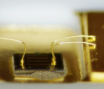 Semiconductor assembly equipment
